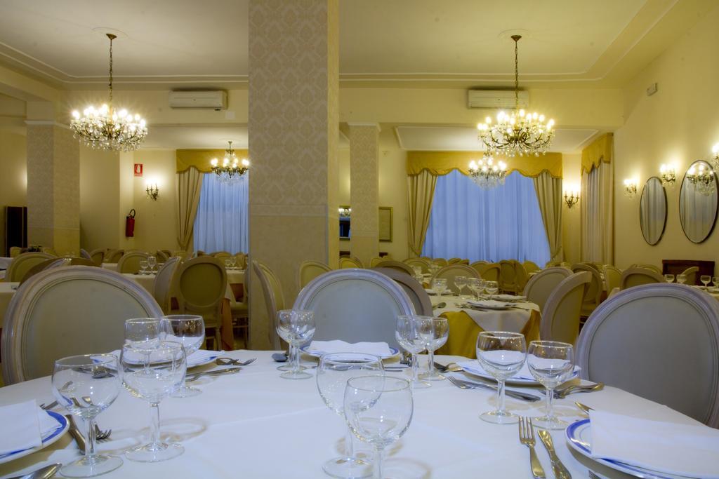 Hotel Alexander Palme Chianciano Terme Ngoại thất bức ảnh
