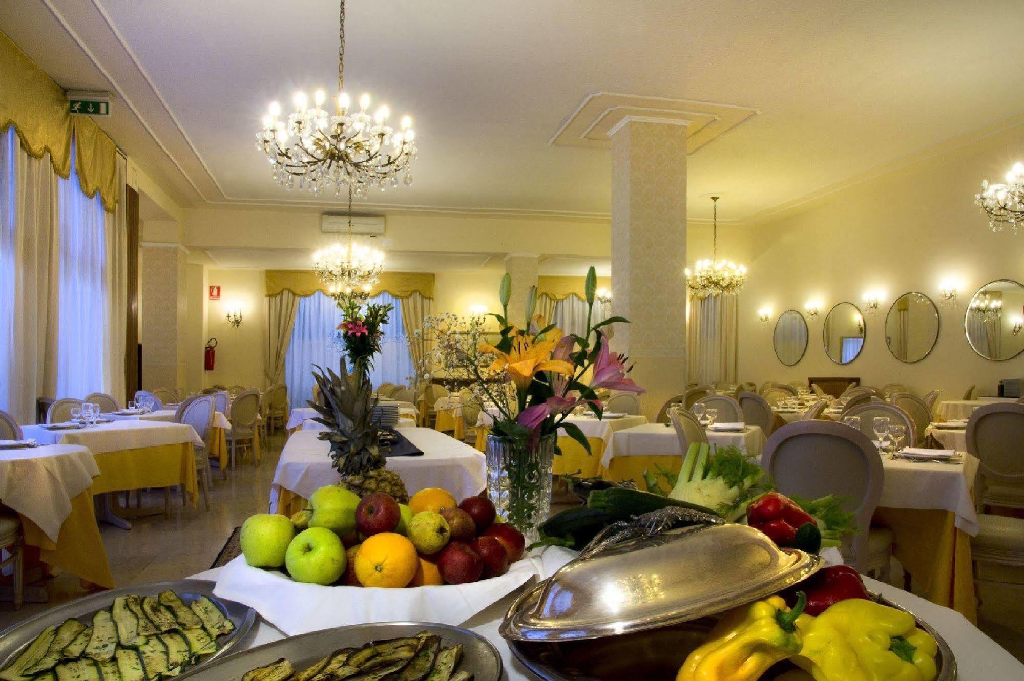 Hotel Alexander Palme Chianciano Terme Ngoại thất bức ảnh